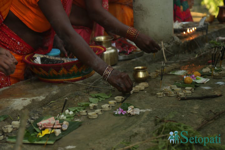 https://raracms.setopati.com/uploads/shares/2020/00/Baishak poornima/purnima (1).jpg